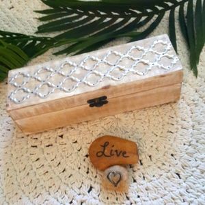 BOX WITH SILVER DETAIL.BO HO STYLE